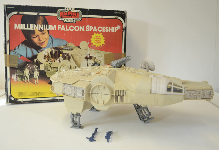 Star Wars : The Empire Strikes Back - Millennium Falcon
